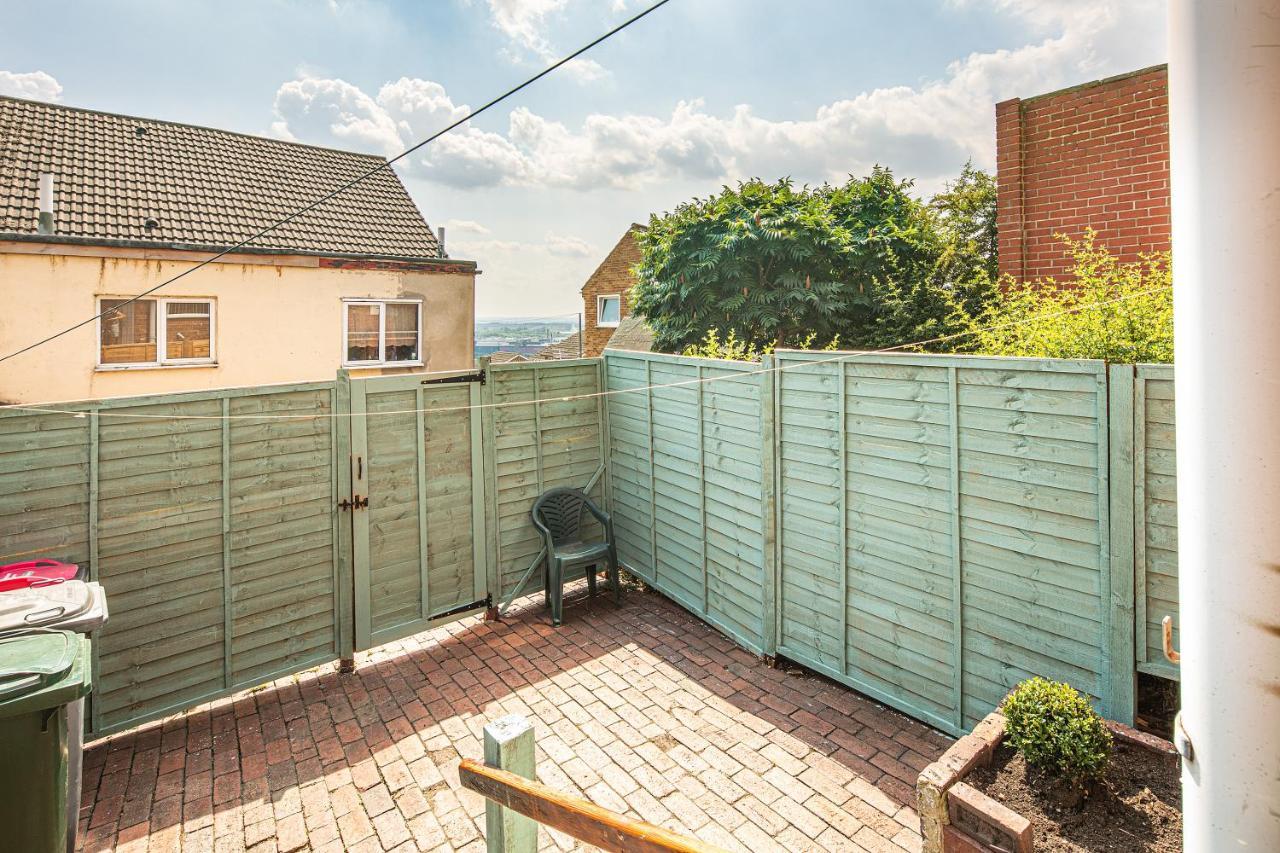 Villa Rotherham'S Bond House Exterior foto